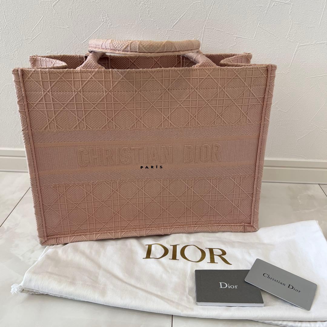 Dior ブックトート