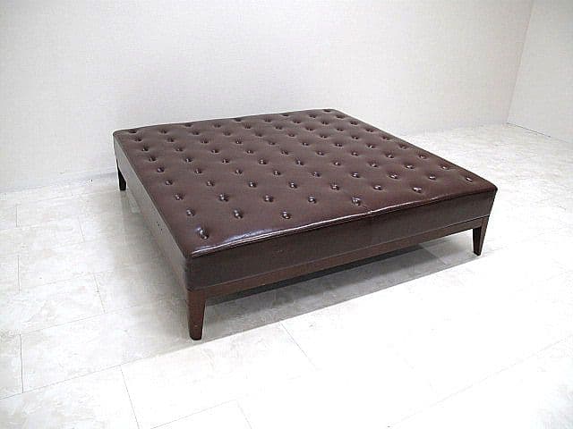 チェスターフィールド様式フロアソファ　大型オットマン 大型スツール オットマン