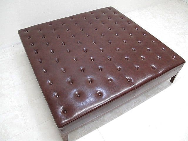 チェスターフィールド様式フロアソファ　大型オットマン 大型スツール オットマン