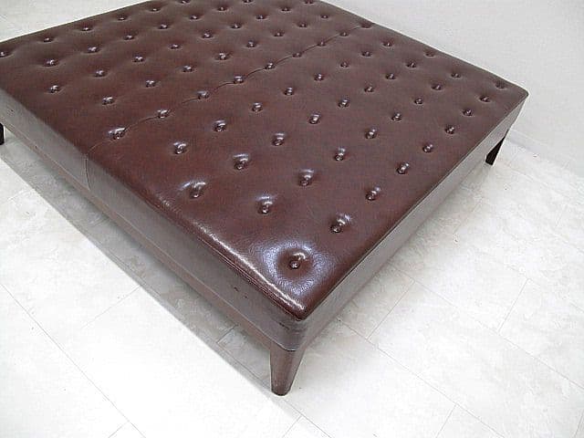 チェスターフィールド様式フロアソファ　大型オットマン 大型スツール オットマン