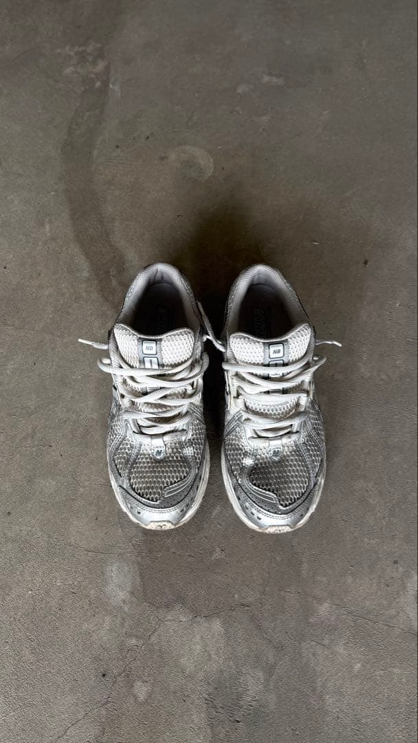 【美品】New Balance 1906R シルバーメタリック　27cm