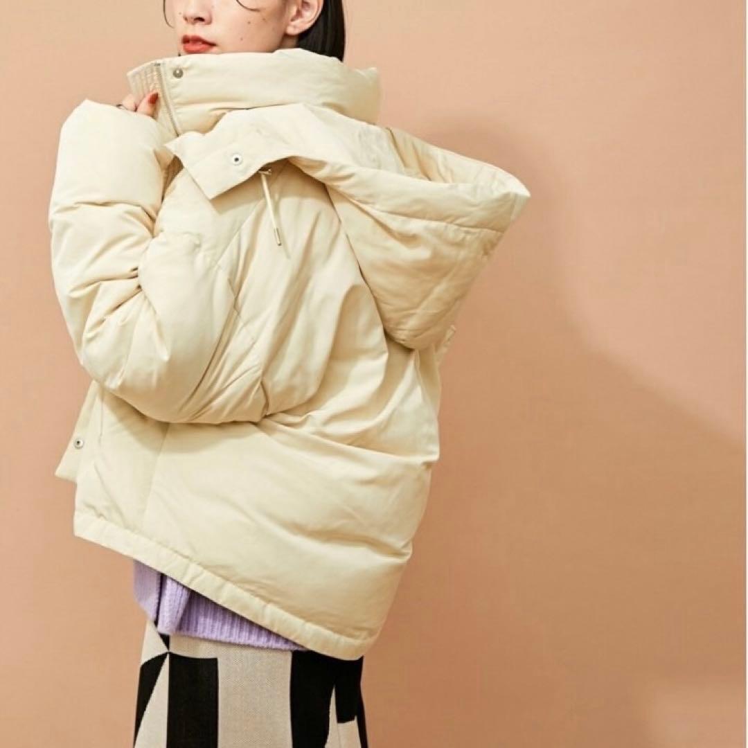 フード付き　ダウンジャケット　アダムエロペ　アウター