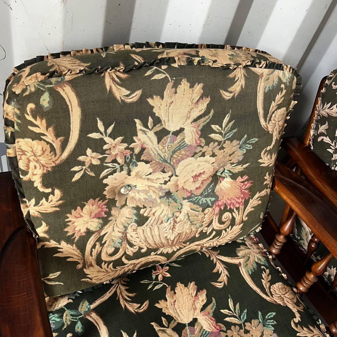 取付無料！カリモク コロニアル グリーン花柄アンティーク 肘掛け椅子2脚✨