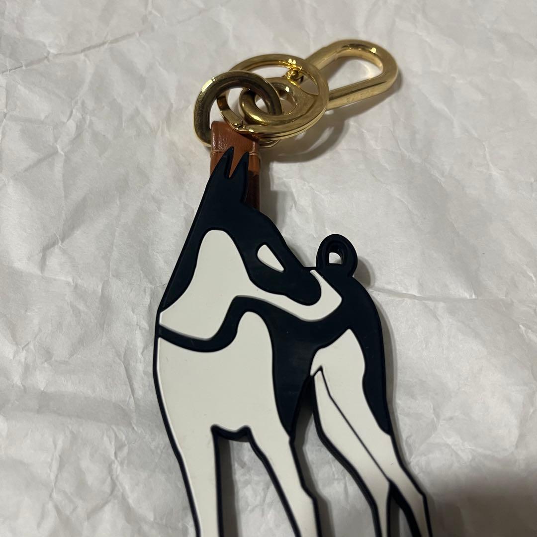 【希少✨】ロエベ レザー ドッグ キーホルダー バッグチャーム 犬