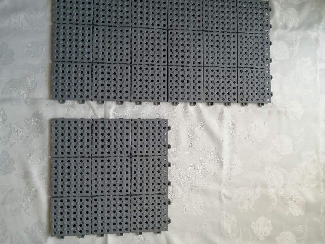 パレスチェッカー ジョイント式床材 30cmX30cm グレー 15枚入り