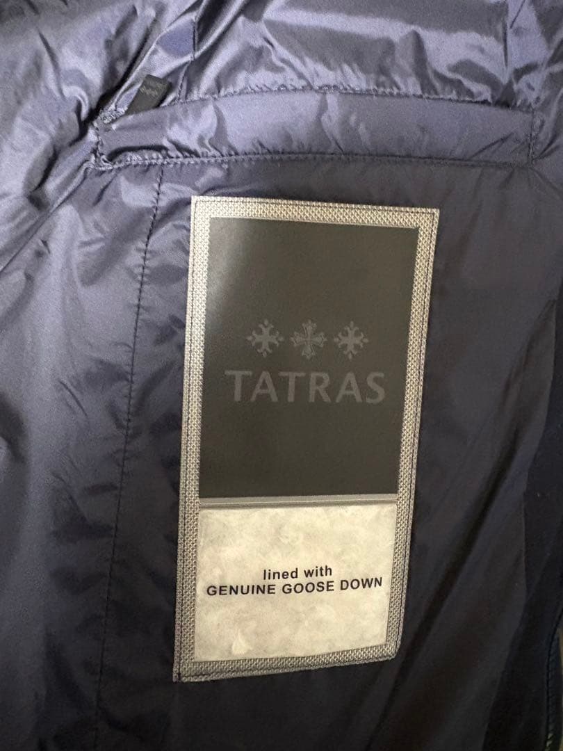 タトラス　ダークネイビー　ラビアナ ウール XL 近年モデル