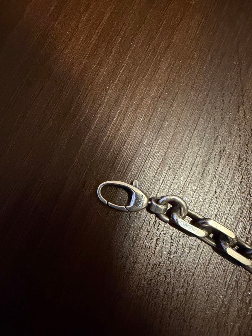 シルバーチェーンブレスレット ロゴモチーフ