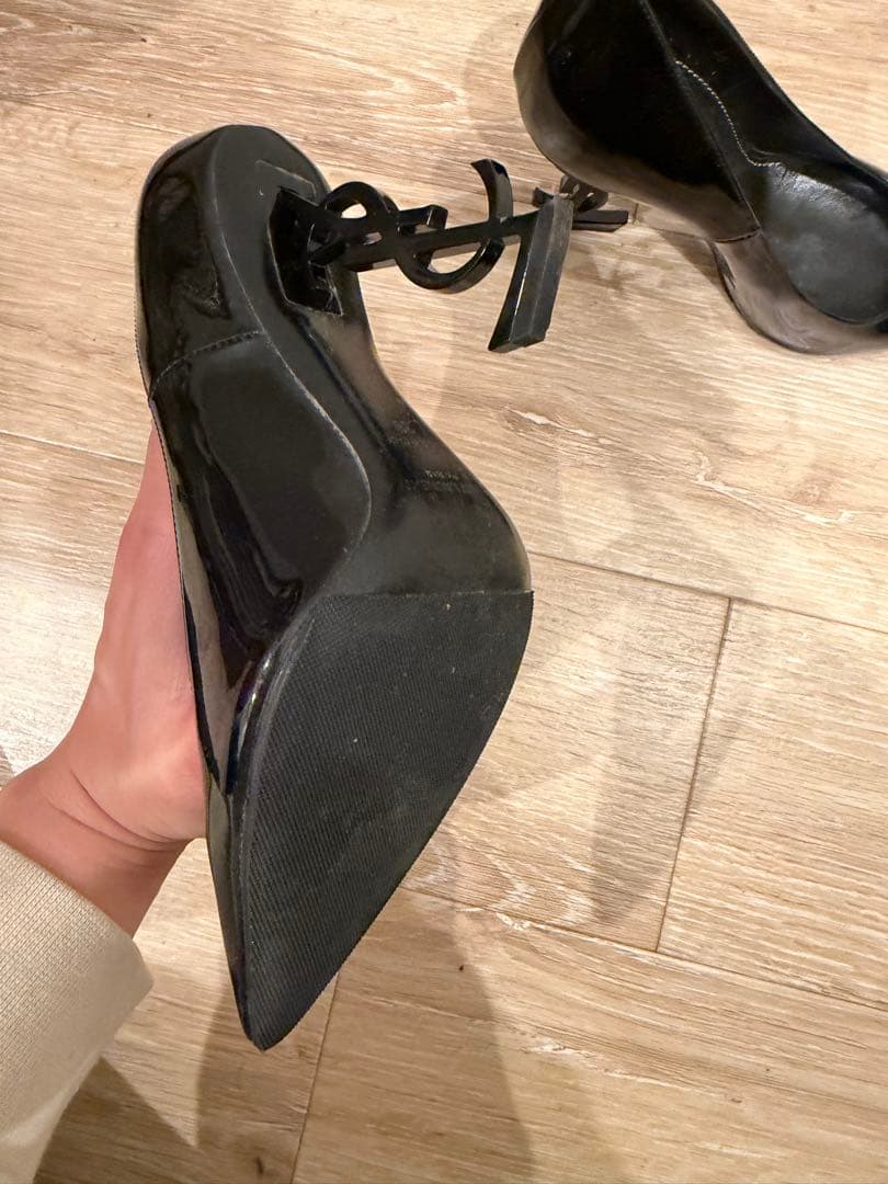 【極美品】サンローラン パリ エナメル パンプス ブラック 38（25cm）