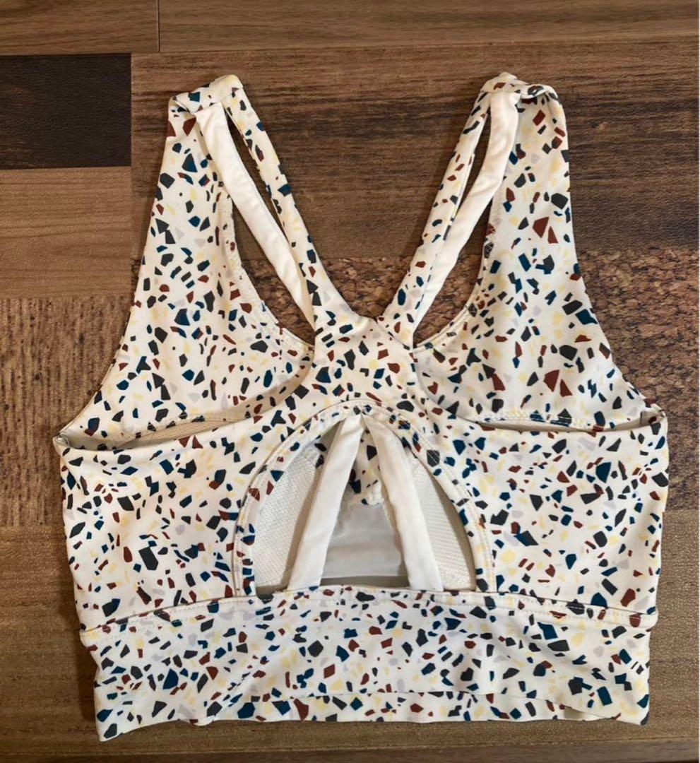 極美　emmi yoga エミヨガ　ヨガウェア　オフホワイト×カラフル　S