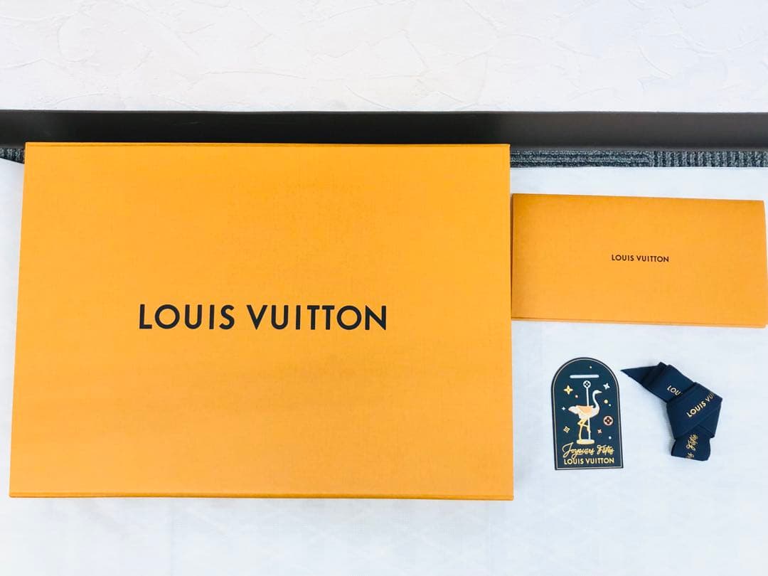 未使用！ LOUIS VUITTON ルイヴィトン ウール マフラー ブラック