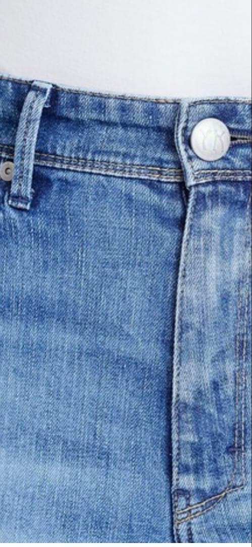 ヤヌーク　セミフレア　22インチ