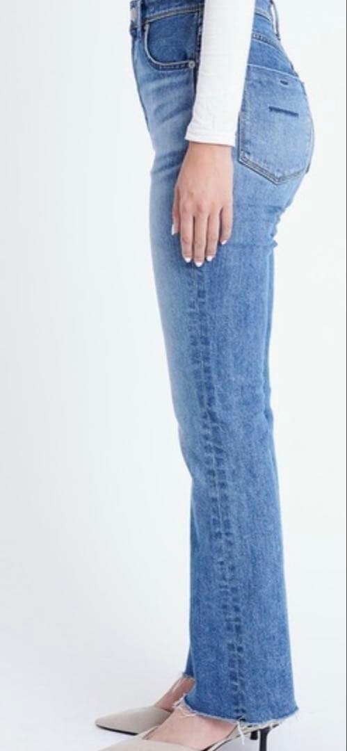 ヤヌーク　セミフレア　22インチ