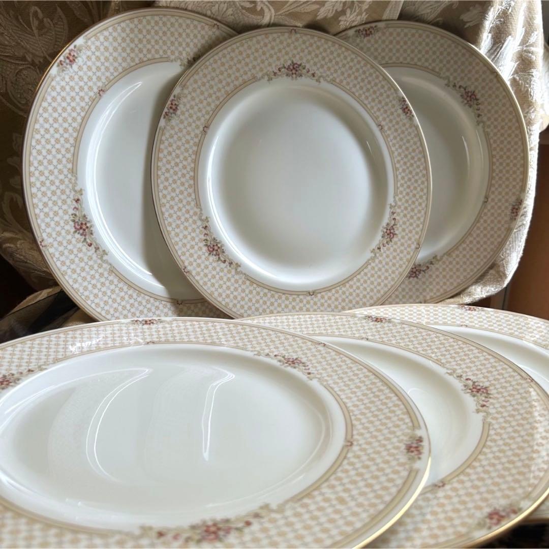 希少品  Turnberry淡い格子に英国の小花が咲くꕤ︎︎大皿6枚
