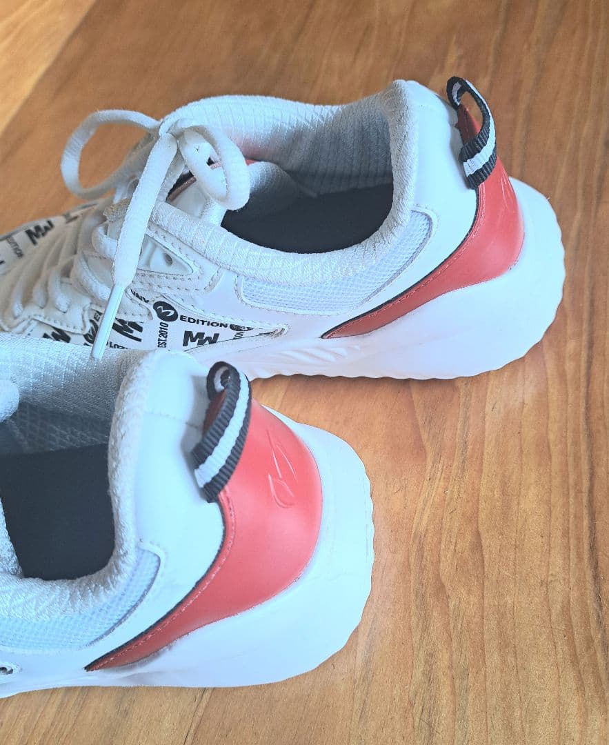 まな　他の方は購入お控え下さい　マスターバニーゴルフシューズ24.5センチ