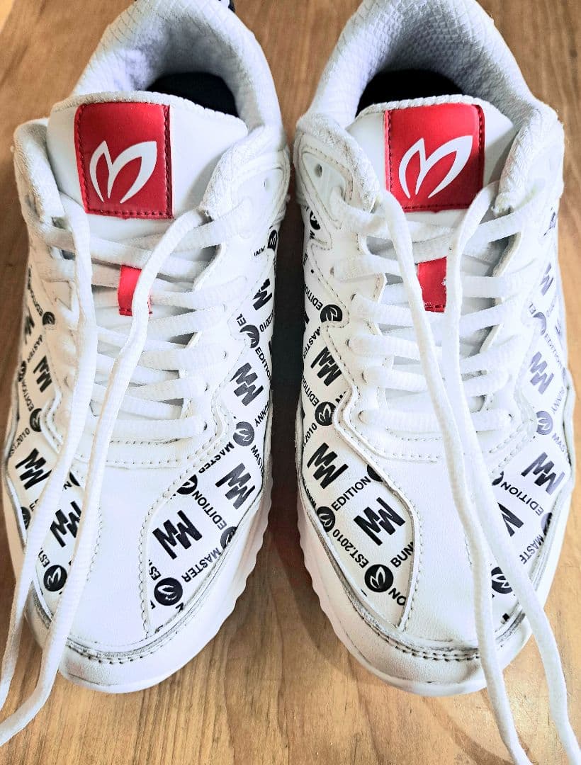 まな　他の方は購入お控え下さい　マスターバニーゴルフシューズ24.5センチ