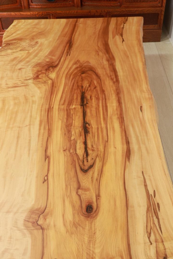 かさしん専用　店頭展示品　１枚板　無機材　ローテーブル　天厚7.2㎝ BJ140