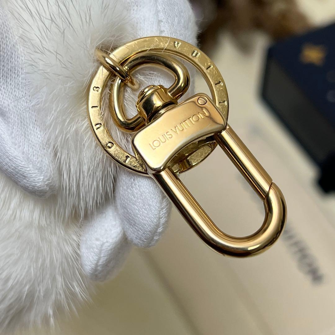 ルイヴィトン ヴィヴィエンヌ ファー ホワイト スキー キーホルダー キーリング