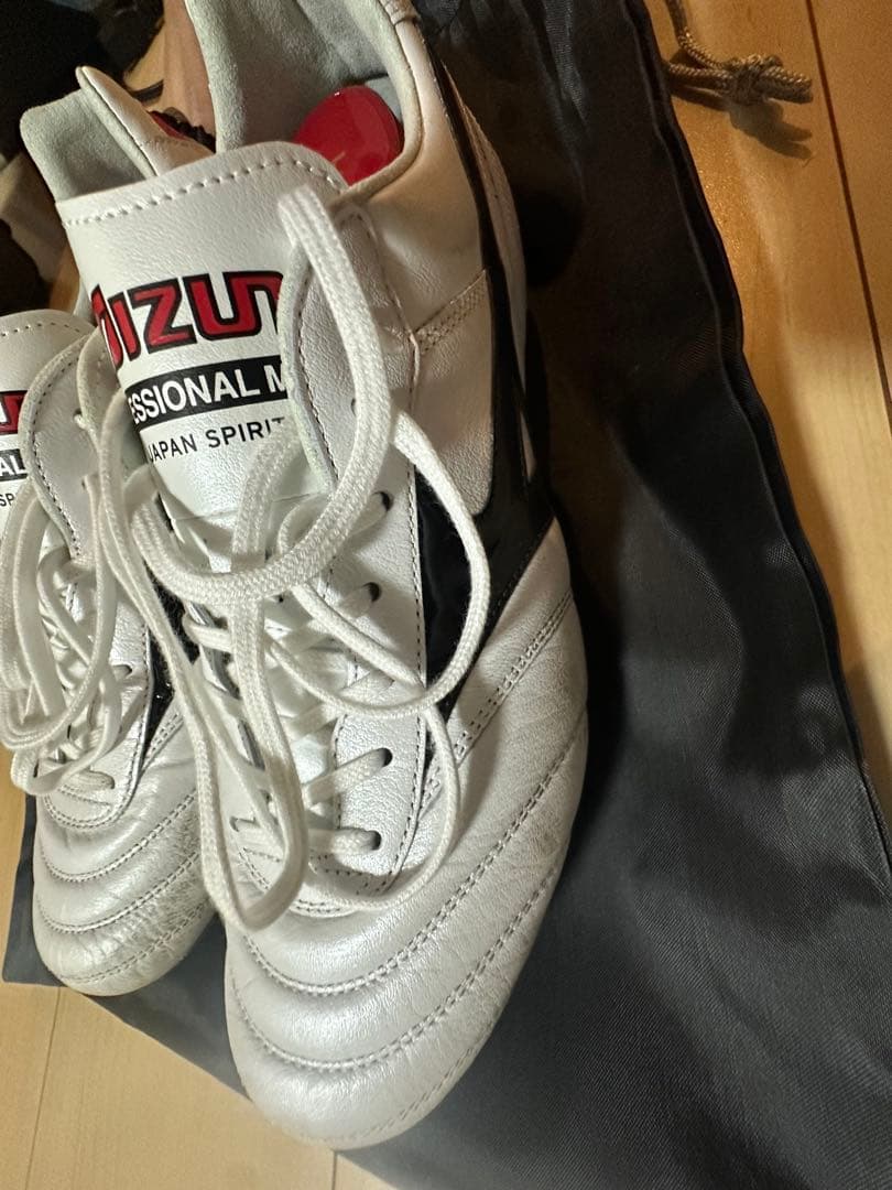 ほぼ未使用 新型ミズノ　モレリア 2 JAPAN ノーマル　26cm