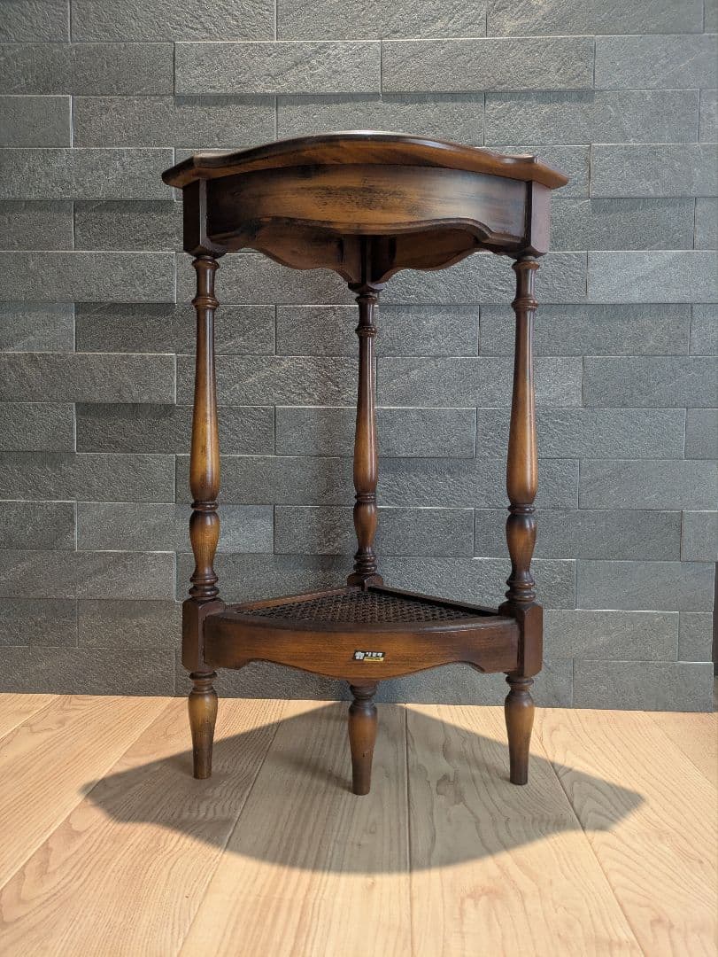 【オールドカリモク】コロニアル サイドテーブル アンティーク 木製家具 飾り棚