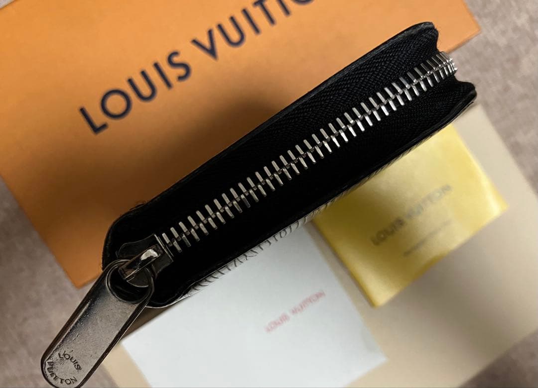 LOUIS VUITTON エピ長財布