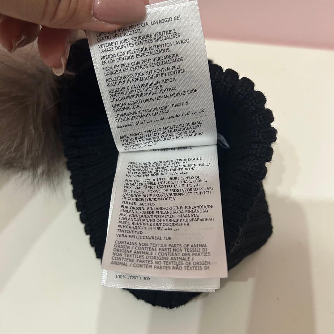 uniqueさま専用【美品】MONCLER 黒 ニット帽 ファー付き