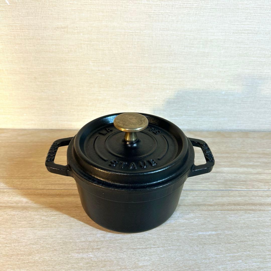 staub ストウブ　ココットラウンド　12cm ブラック　両手鍋　鍋