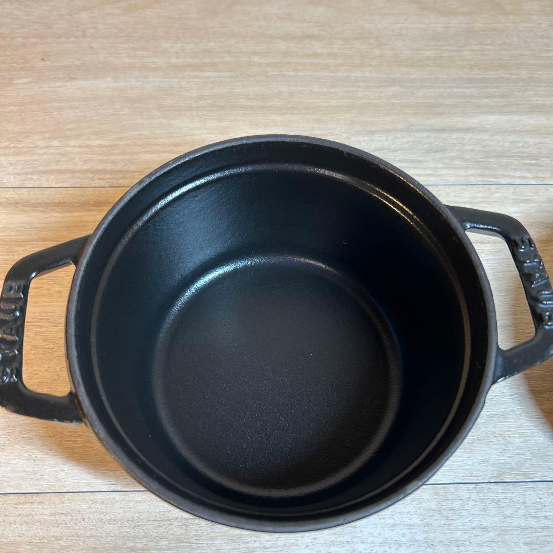 staub ストウブ　ココットラウンド　12cm ブラック　両手鍋　鍋