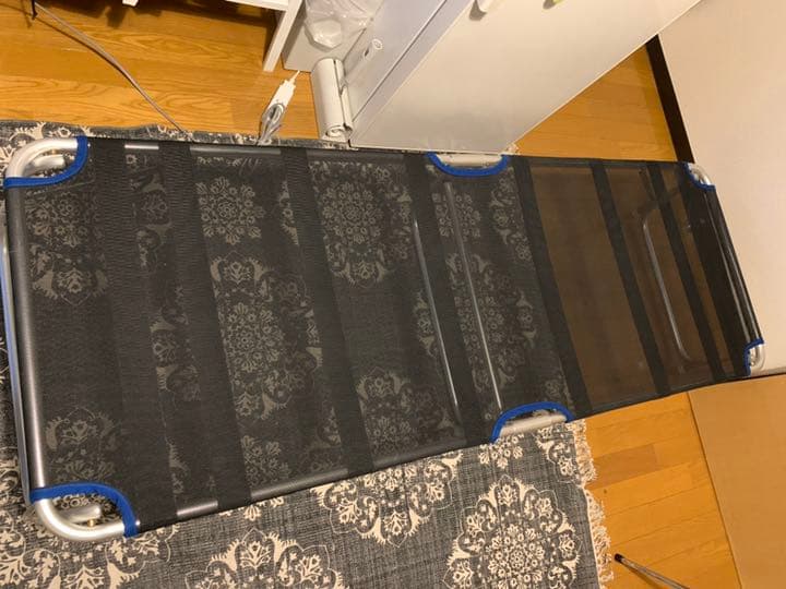 キャンプベッド　折り畳み　簡易ベッド