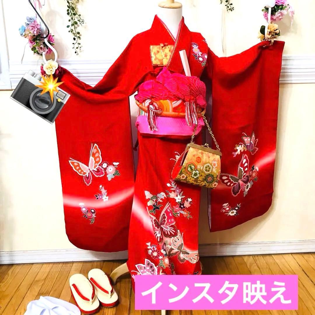 七五三 七歳‼️人気赤地に蝶々花々金彩金箔煌びやか‼️便利で人気❤️完全フルセット‼️赤