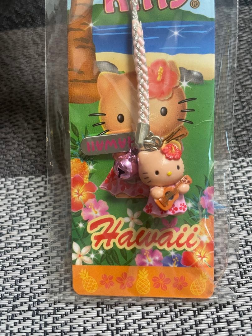 【激レア】ハワイ限定 ウクレレ 日焼けキティ ストラップ