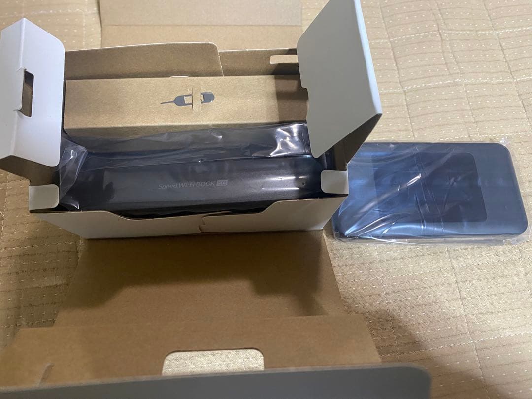 新品／未使用/SpeedWi- FiDOCK5G01 / UQWiMAX