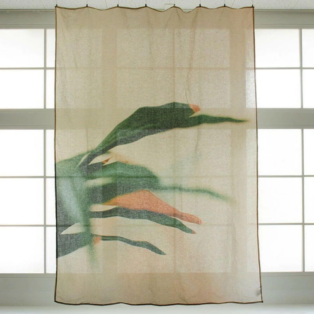 リネンマルチクロス　Orchid in a cafe