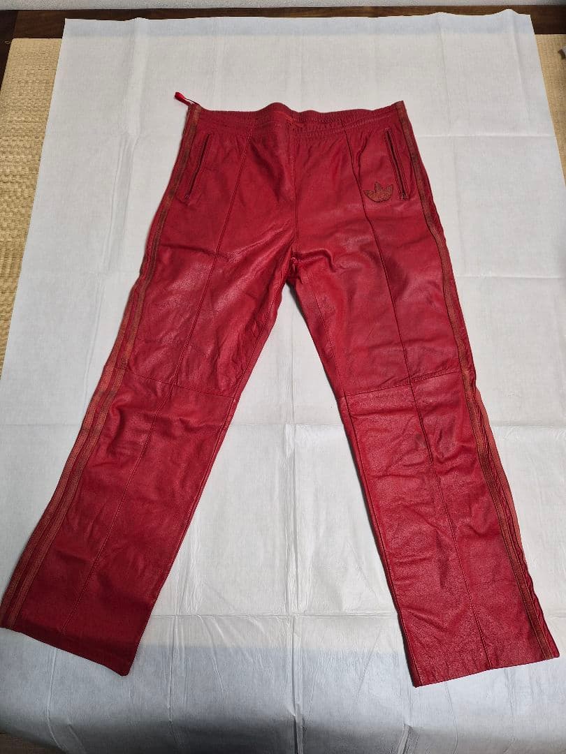 1990年代 オールド アディダス製 レッドレザートラックパンツ