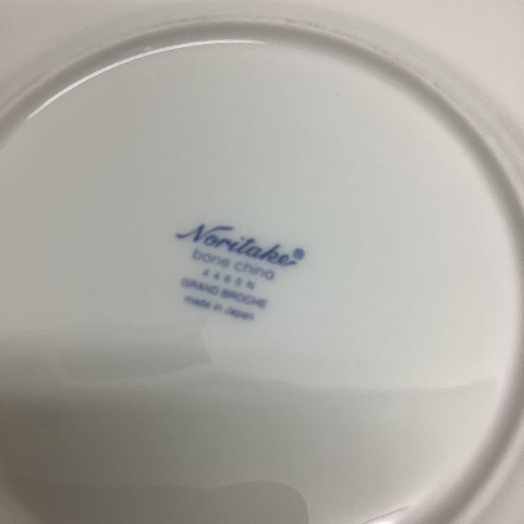新品　ノリタケ　Noritake グランブロシェ 17㌢　4枚　プレート　お皿