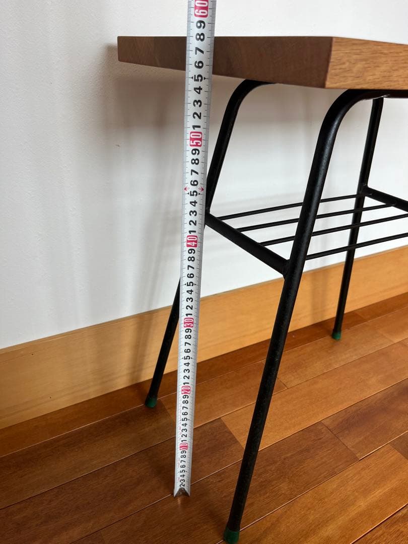 サイドテーブル　鉄脚　レトロ　無垢材（なら）