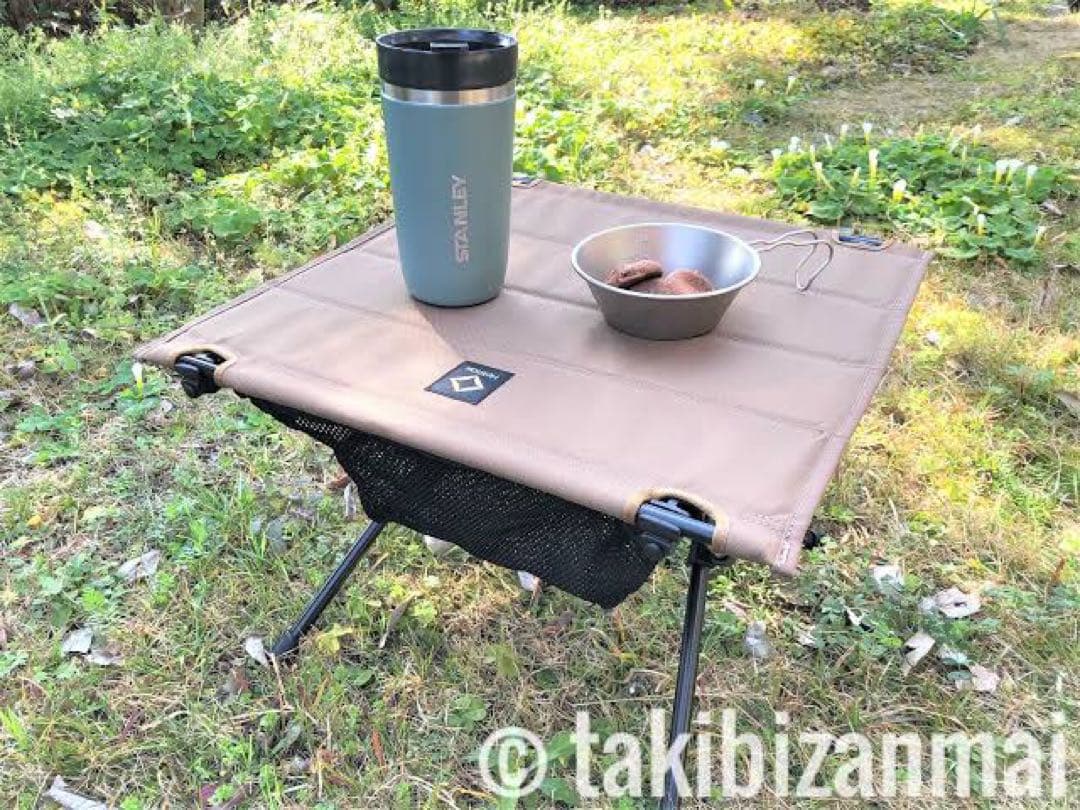 Helinox 折りたたみ式テーブル ベージュ　タクティカルテーブルm