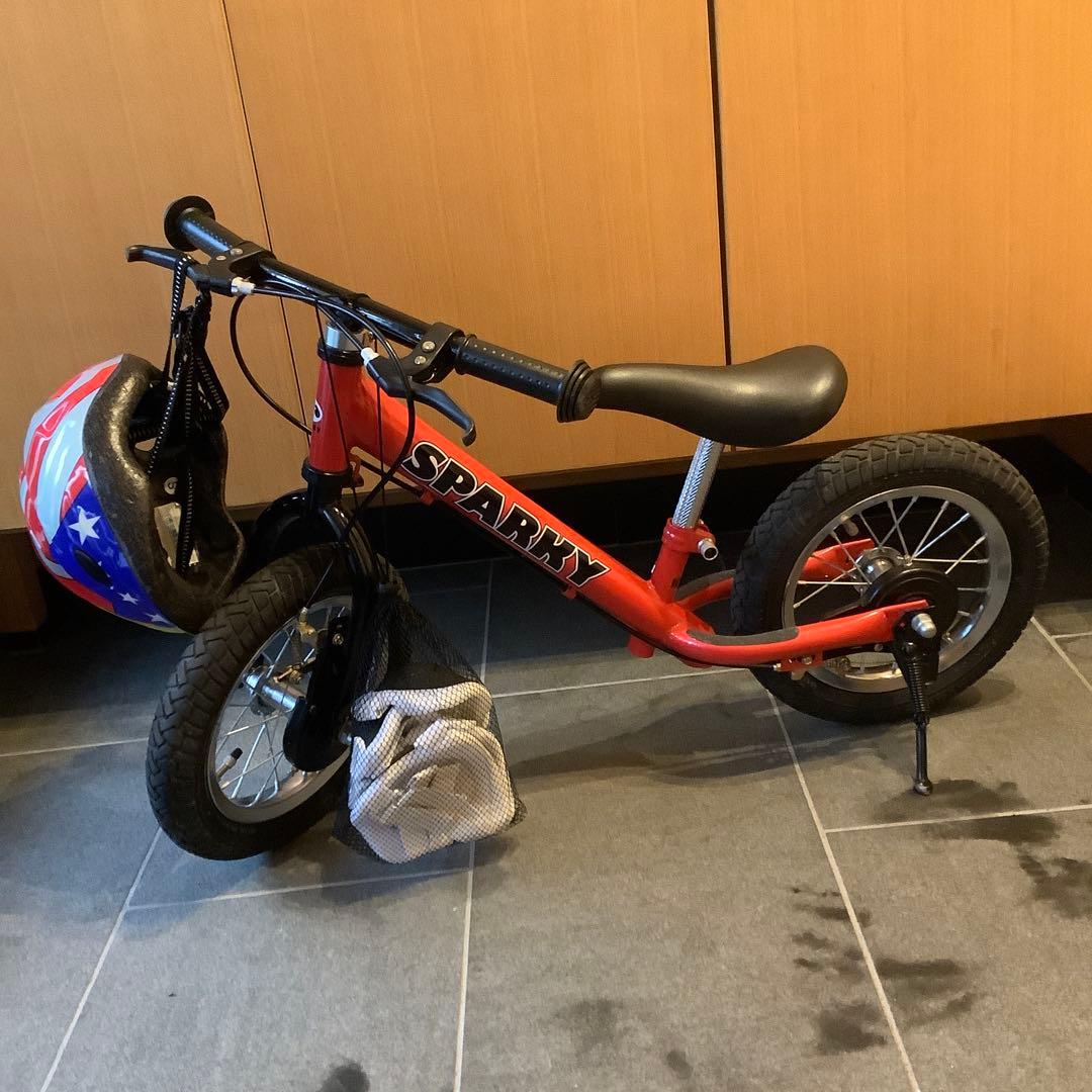 【美品】スパーキー　キックバイク　レッド　SPARKY ヘルメット　腕膝当て付き
