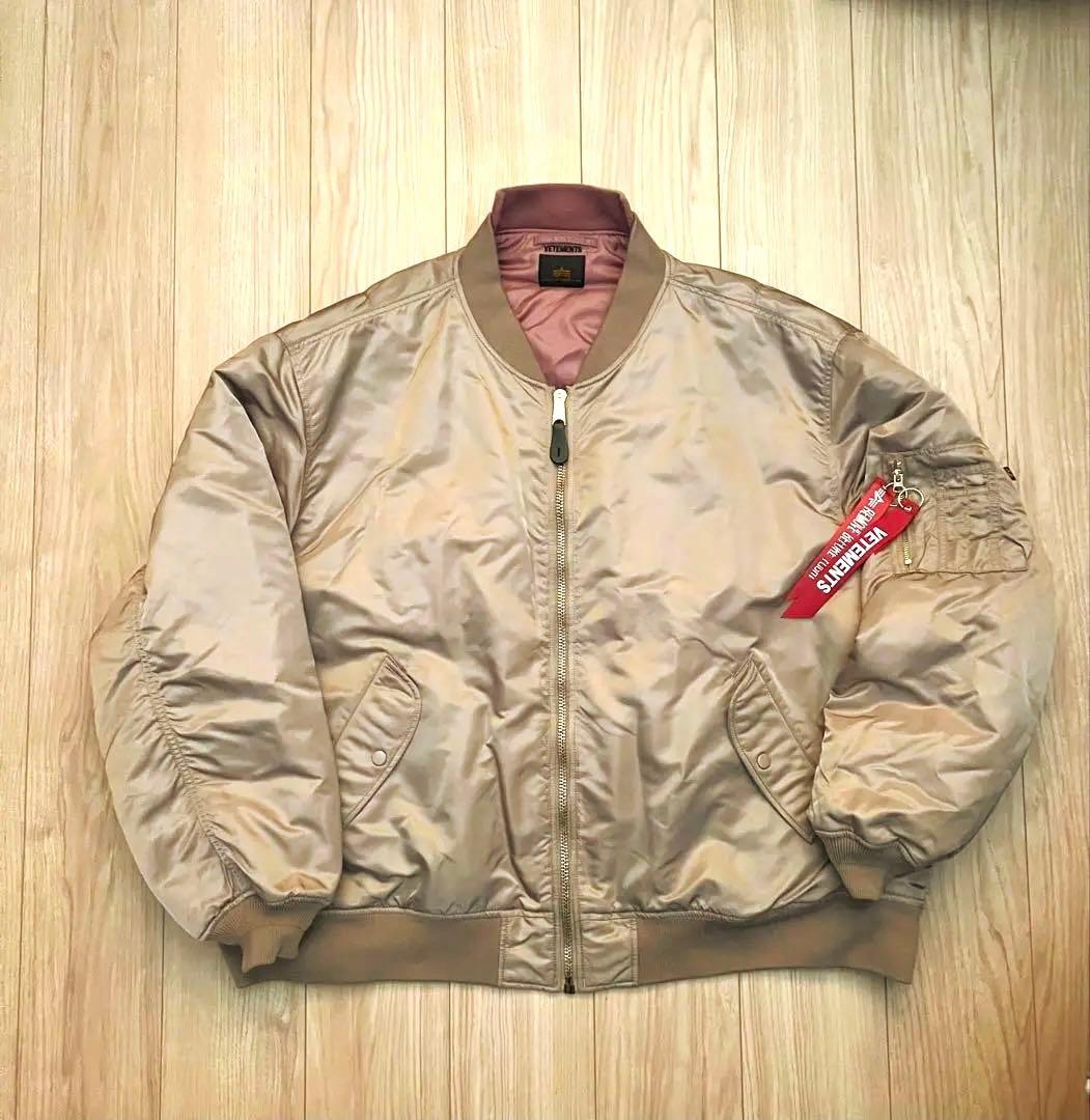 VETEMENTS×ALPHAINDUSTRIES MA-1 ピンク　Sサイズ