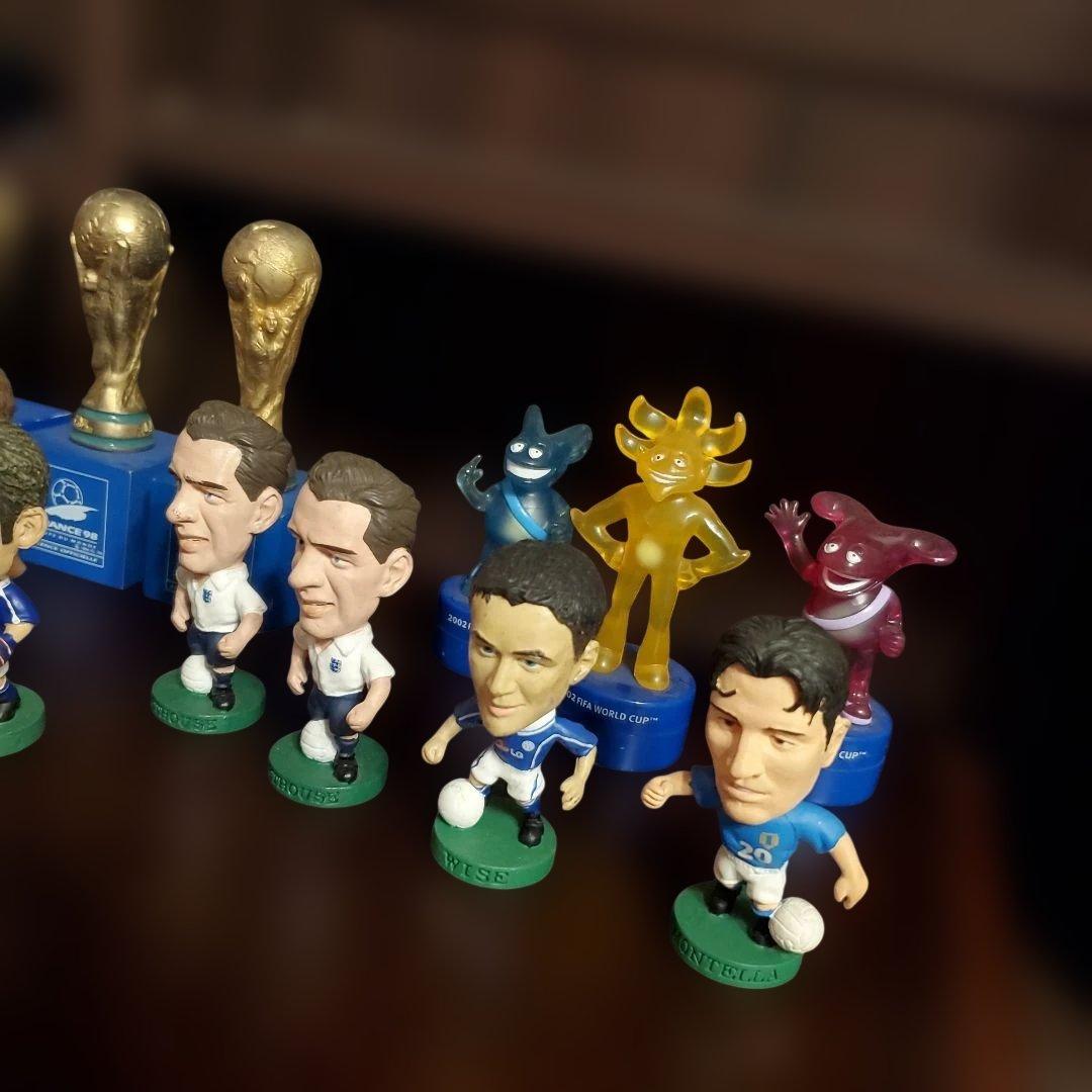 サッカー選手フィギュアセット 30体セット