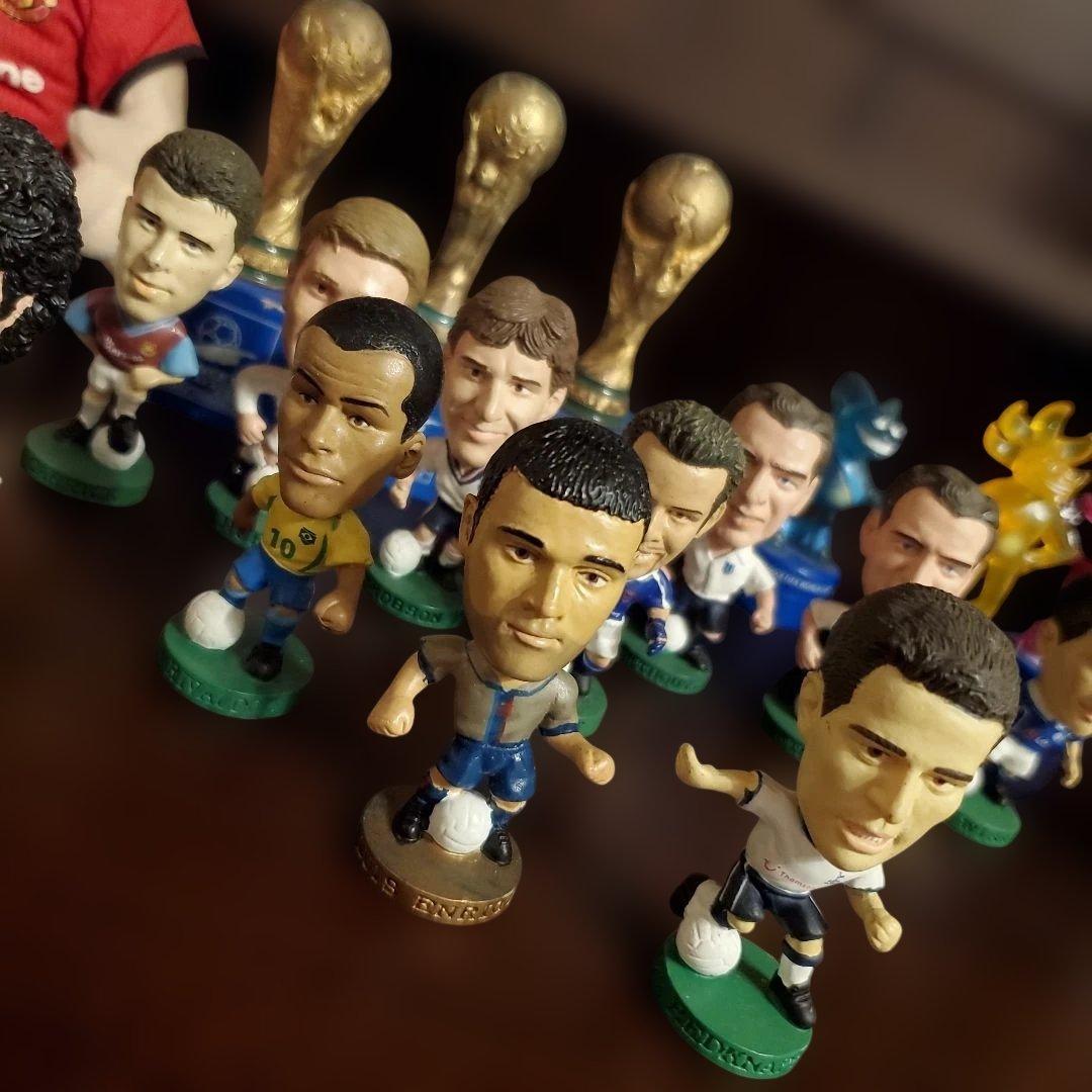 サッカー選手フィギュアセット 30体セット