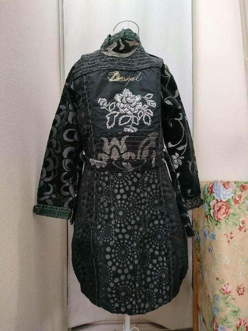 Desigual デシグアル 総柄 花柄 刺繍 パッチワーク ロングコート