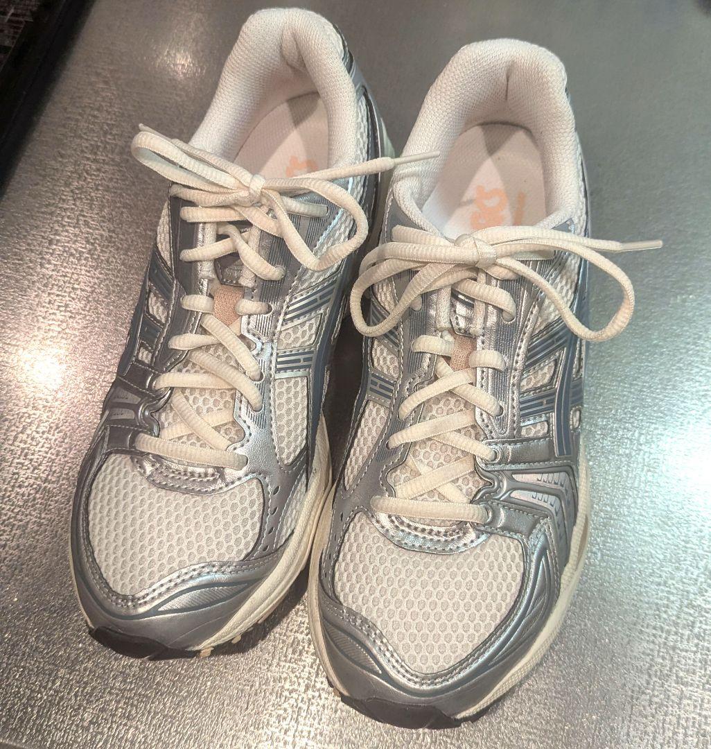 靴 asics GEL-KAYANO14 CRM 24.5cm