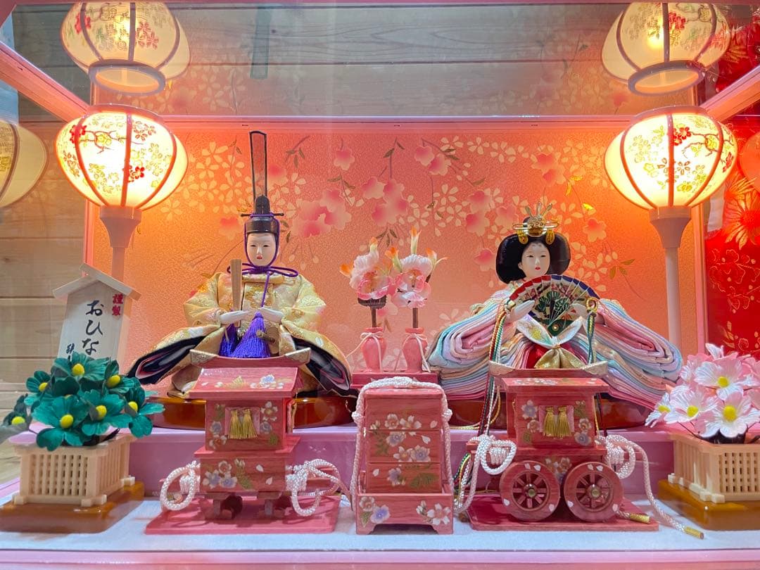 新品❗️新王飾り　ひな人形　雛飾り　おまけ付き 　送料無料　匿名配送　軽量
