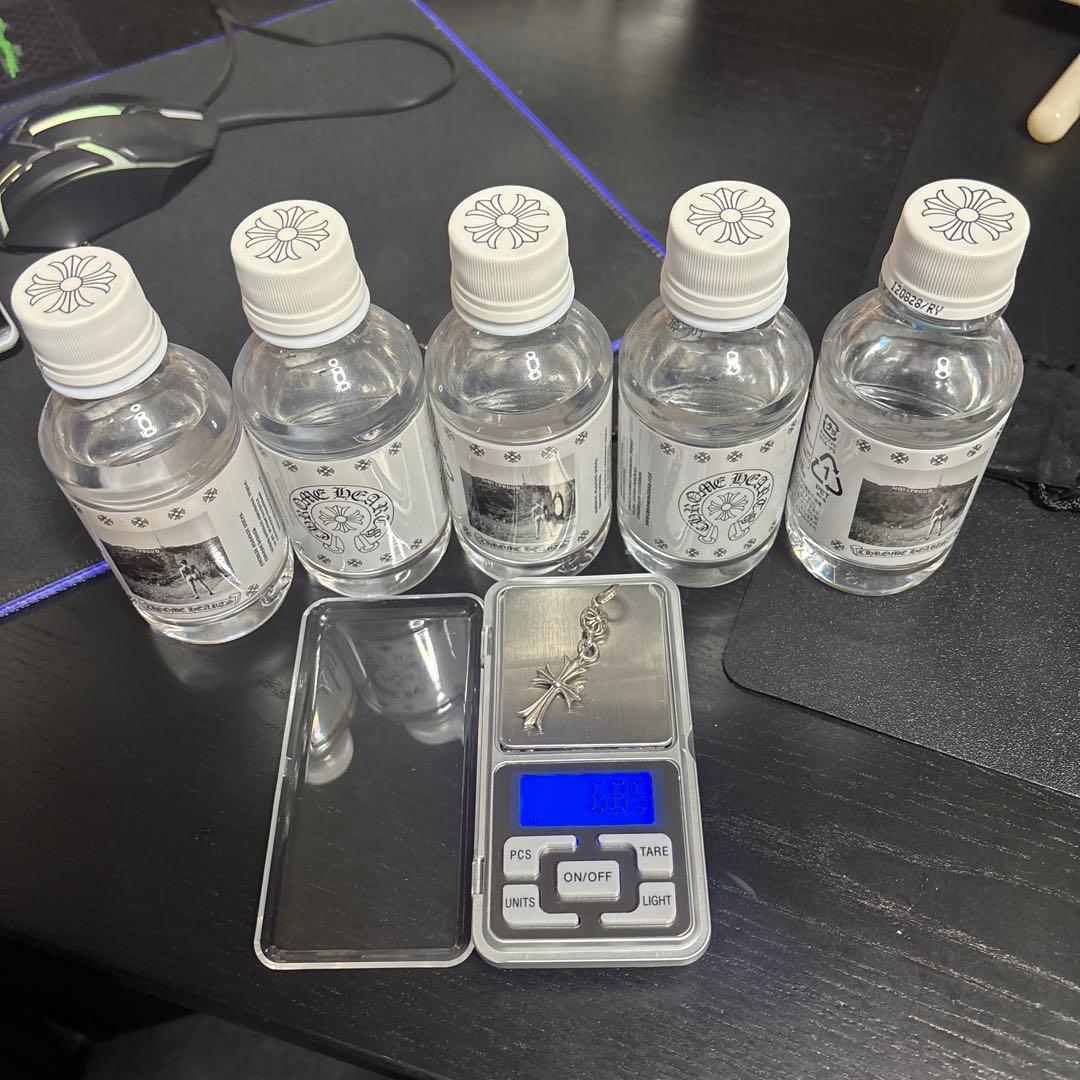 クロムハーツワンボールタイニーＣＨクロスチャーム