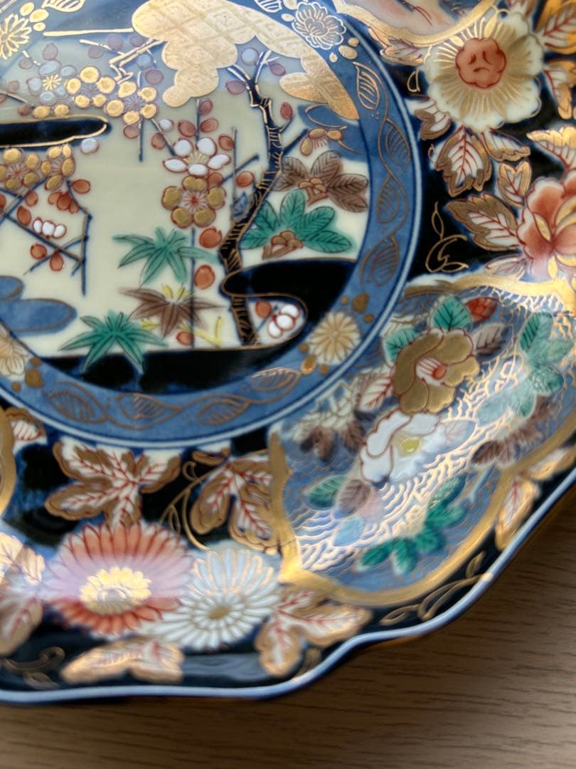 龍峰窯　染錦牡丹菊皿　金彩　八角輪花皿