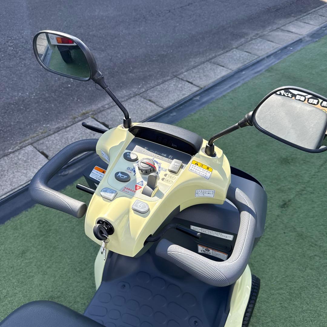 【綺麗なボディー】セニアカー　電動カート　ET4D9 管理番号9