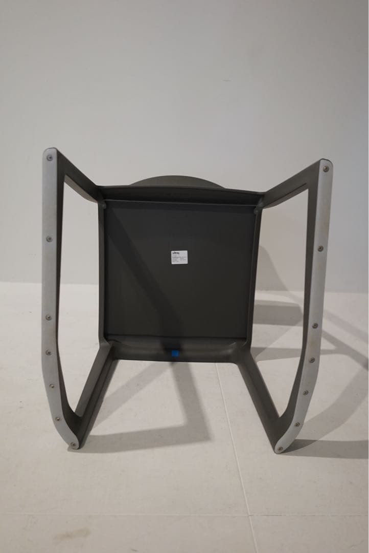 Vitra ヴィトラ Tipton ティプトン チェア ブルー　1脚