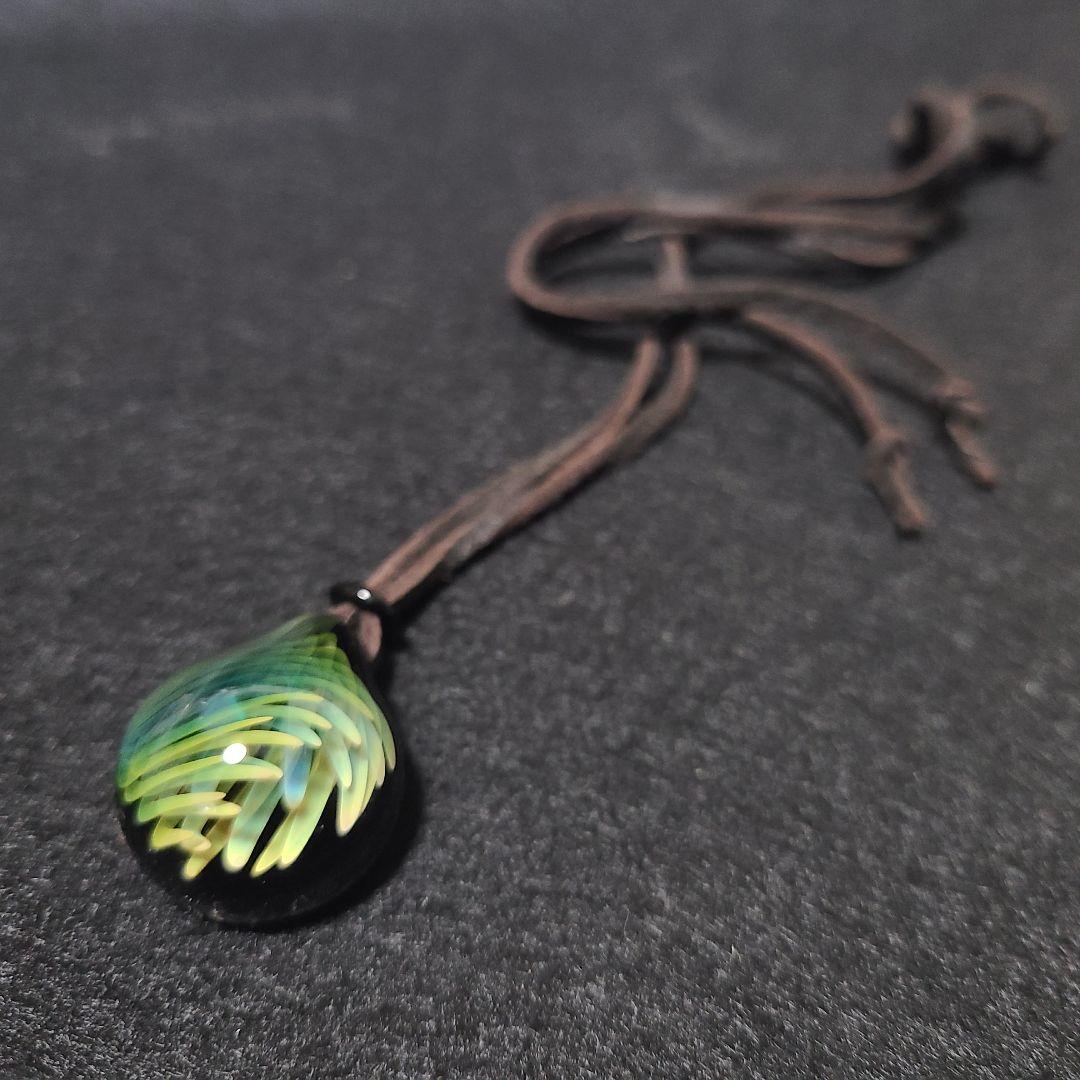 【玉響glass】オパール入り翠風ペンダント ポリシリケイトガラス 一品物