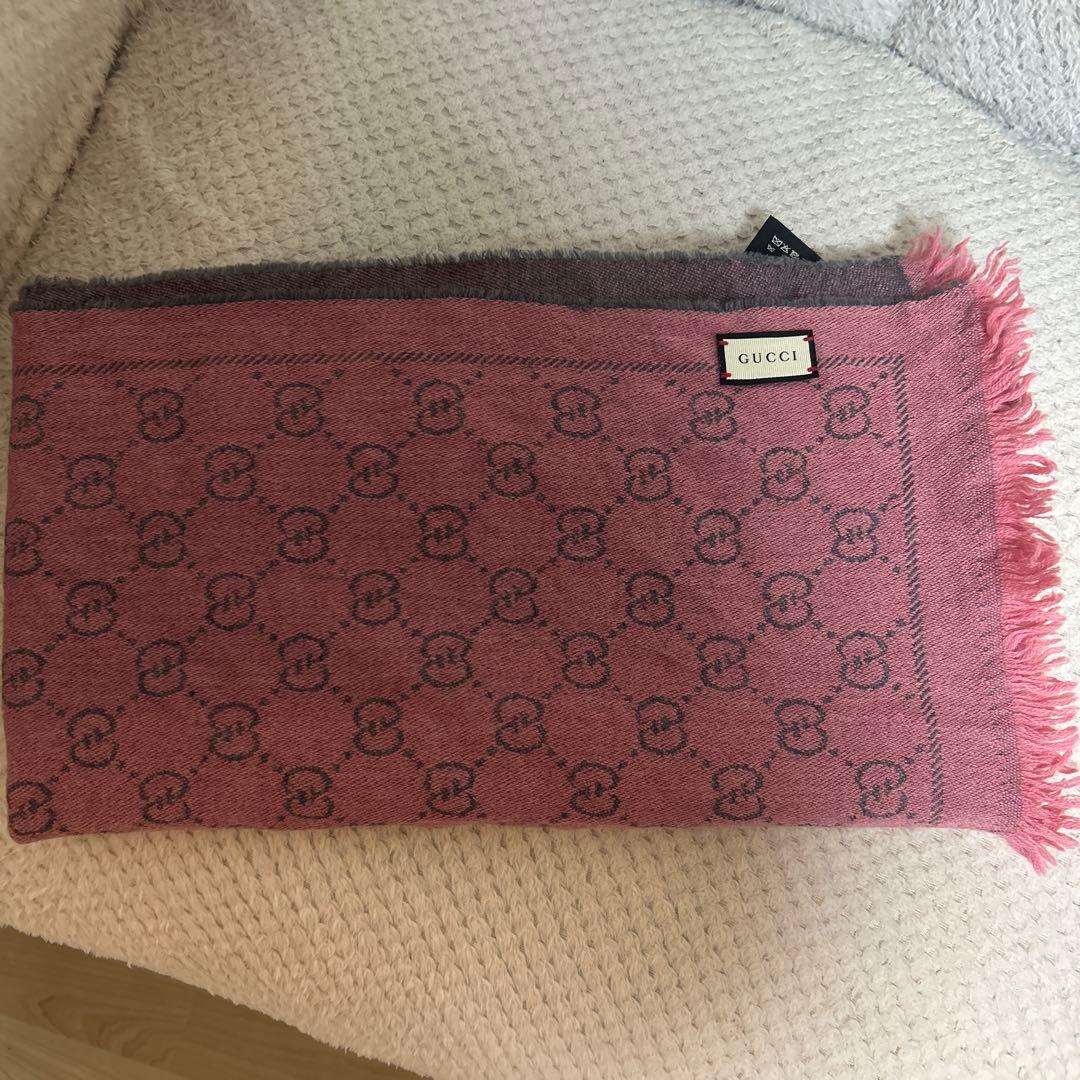 GUCCI ピンク GGパターン ストール