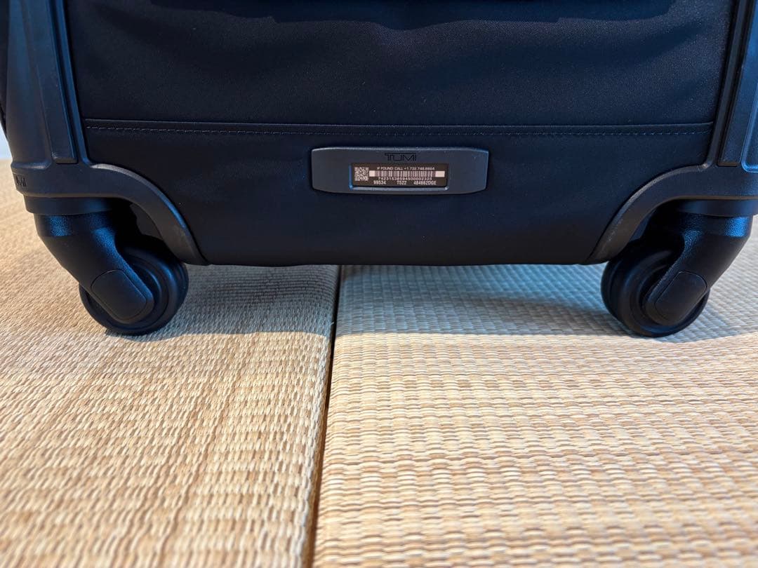 TUMI Voyageur 4輪キャスターキャリーバッグ